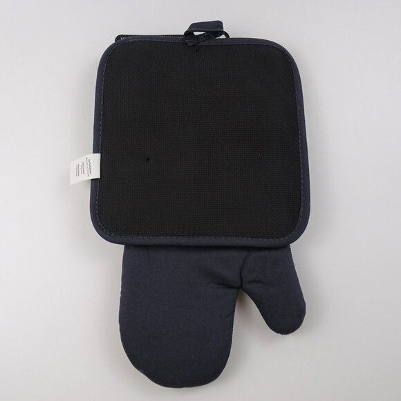 NWT Disney Minnie Mouse Oven Mitt & Potholder Set - Picture 6 of 6